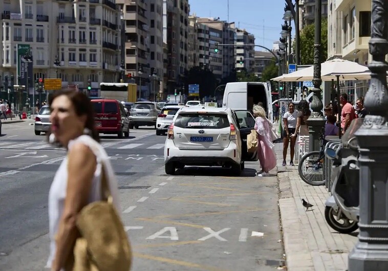 El Ayuntamiento incorpora nuevas paradas y recorridos para mejorar la circulación de los taxis